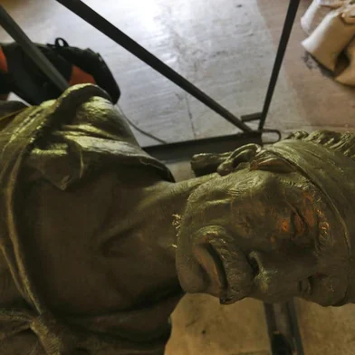 PORTO ALEGRE, RS, BRASIL,  23/11/2021- Revitalização da estátua do Laçador. Falta um mês para a volta do Laçador para o seu sítio. Foto: Lauro Alves  / Agencia RBS<!-- NICAID(14948398) -->