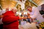 Porto Alegre, RS 03/10/2023: A terça-feira, 3 de outubro, é de festa no Mercado Público. Em comemoração aos 154 anos do prédio, a Associação do Comércio do Mercado Público Central (Ascomepc) organizou, às 12h, um evento para receber convidados e a população em geral. O ato contou com as presenças do prefeito, Sebastião Melo, e demais autoridades e convidados. 15 confeiteiras do grupo Confraria do Fouet decoraram um bolo no estilo cartoon cake. Medindo 70cm x 1,50m, mais de 50 litros de chantilly, 50 kg de doce de leite e 100 ovos. Foto: Alex Rocha/PMPA/DivulgaçãoIndexador: Alex Rocha/PMPA<!-- NICAID(15558825) -->