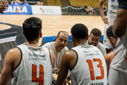 Caxias Basquete x Vasco pelo Torneio Abertura NBB, em BrasíliaIndexador: MATHEUS MARTINS MARANHAO<!-- NICAID(15879686) -->