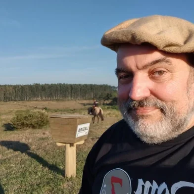 O jornalista José Alberto Andrade, da Rádio Gaúcha, indicou a Dom 7 Fazenda, em Arroio do Sal, na série "Lugar para visitar no RS". A fazenda fica no quilômetro 70 da Estrada do Mar, é comandada pelo fundador e proprietário Giancarlo Pacheco, conhecido como Dom Pacheco.<!-- NICAID(15658629) -->
