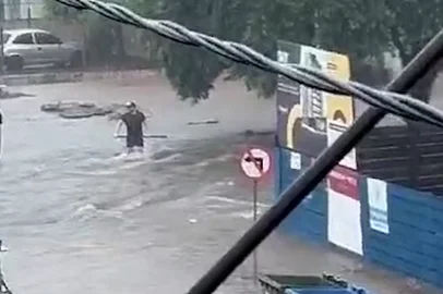 Temporal causa alagamentos em Venâncio Aires na tarde de 15/2/2025