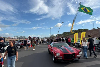 NOVA SANTA RITA, RS, BRASIL - 07/02/2026 - Milhares de pessoas lotaram o Autódromo FuelTech Velopark para a sua reinauguração neste sábado (7), em Nova Santa Rita. (Foto: Fernanda Polo/Agencia RBS)<!-- NICAID(16220959) -->
