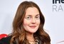 Drew Barrymore conta que entrou em depressão após gravidez ser vazada na imprensa: "Traumatizante"