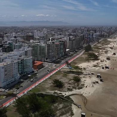 Capão da Canoa, RS, Brasil - Raio X das praias do Litoral norte para temporada de verão 2024/2025.<!-- NICAID(15922945) -->