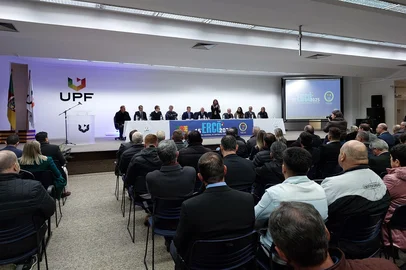 Prefeitos do norte gaúcho participam de encontro do TCE-RS em o Fundo<!-- NICAID(16048170) -->