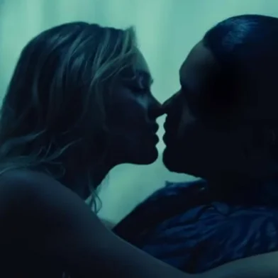 The Weeknd lançou nesta sexta-feira o clipe de Double Fantasy, trilha sonora da série The Idol, com participação do rapper Future.<!-- NICAID(15409790) -->