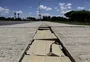 Porto Alegre tropeça nas próprias calçadas