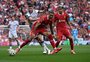 Liverpool reage, marca três gols em 11 minutos e dorme líder do Inglês