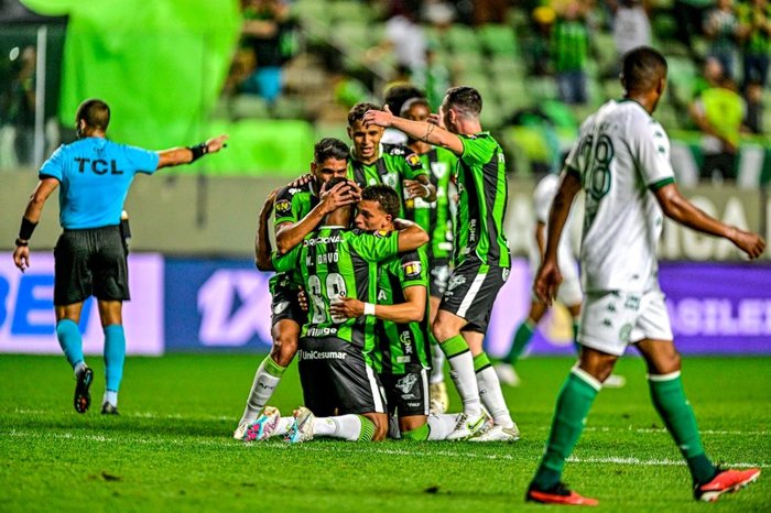 Mourão Panda / América Mourão Panda / América