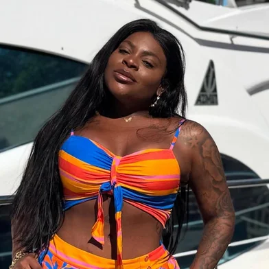 Jojo Todynho, 28 anos, passou por novas cirurgias para remover o excesso de pele após perder 80 kg. A cantora realizou lipoaspiração, cirurgia de reparação da cicatriz nas mamas e lifting nas pernas.<!-- NICAID(15978996) -->