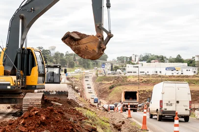 CCR ViaSul está trabalhando no reparo da BR-386 em pontos danificados pela chuva. Foto: Fabiano Panizzi / CCR ViaSul / DivulgaçãoIndexador: Fabiano Lucietto PanizziFotógrafo: FotÃ³grafo e ProprietÃ¡rio<!-- NICAID(15780395) -->