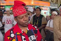 O Pai Paulinho do Xoroquê, um conhecido babalorixá do candomblé e da umbanda, morreu durante um incêndio que atingiu o imóvel onde ele realizava sessões religiosas na Zona Norte de Porto Alegre na madrugada desta quarta-feira (4). O nome dele era Paulo Fernando Rosa e ele tinha 57 anos.<!-- NICAID(16052045) -->