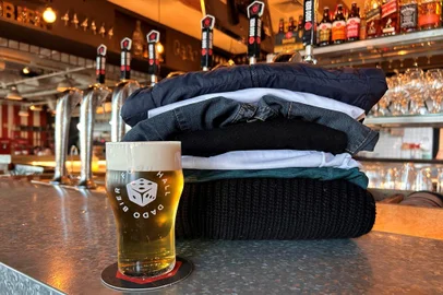 Campanha do Agasalho Food Hall Dado Bier<!-- NICAID(15434732) -->