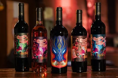 Gabriel Mandeli / Divulgação Vinhos exclusivos da Jolimont: Cabernet Sauvignon Morro Calçado Reserva, Rosé Le Fleur, Cabernet Sauvignon Gran Reserva, Tinto de Mesa Suave e Tannat Reserva. <!-- NICAID(15941227) -->