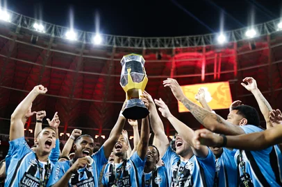 PORTO ALEGRE, RS, BRASIL, 08/03/2026: Inter e Grêmio se enfrentam no Estádio Beira-Rio, no Gre-Nal de número 451, no jogo de volta da final do Campeonato Gaúcho de 2026, o Gauchão. Após o jogo de ida, na Arena, terminar em 3 a 0 para o Grêmio, o Internacional recebe o adversário em casa com a missão de tentar reverter o placar e conquistar o bicampeonato estadual. Foto: Renan Mattos/Agência RBS<!-- NICAID(16240798) -->