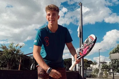 Giovanni Cariani, jogador de beach tennis<!-- NICAID(15418599) -->