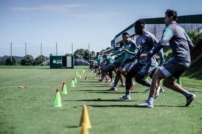 Treino do Juventude antes do Ca-Ju 290 no CT Alviverde.<!-- NICAID(16208233) -->