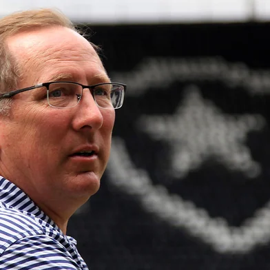 John Textor.Luis Castro do Botafogo durante apresentacao no Estadio Nilton Santos. 29 de Marco de 2022, Rio de Janeiro, RJ, Brasil. Foto: Vitor Silva/Botafogo. Imagem protegida pela Lei do Direito Autoral Nº 9.610, DE 19 DE FEVEREIRO DE 1998. Sendo proibido qualquer uso comercial, remunerado e manipulacao/alteracao da obra.<!-- NICAID(15724305) -->