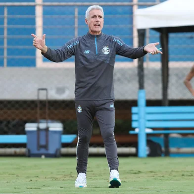 Luís Castro, Grêmio<!-- NICAID(16263493) -->