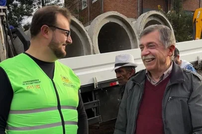 Diretor-geral de Agricultura e coordenador extraordinário da reconstrução de Caxias, João Uez (Republicanos), e o prefeito Adiló Didomenico (PSDB)<!-- NICAID(15782612) -->
