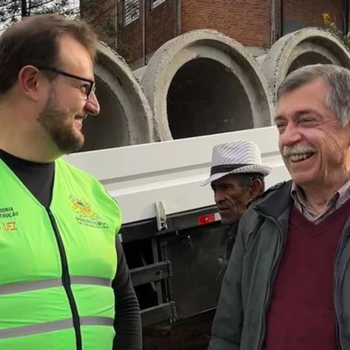 Diretor-geral de Agricultura e coordenador extraordinário da reconstrução de Caxias, João Uez (Republicanos), e o prefeito Adiló Didomenico (PSDB)<!-- NICAID(15782612) -->