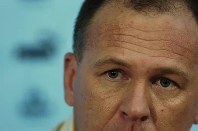 *** Daniel Marenco - Mano Menezes 2 ***Mano Menezes concede entrevista coletiva.<!-- NICAID(2013005) -->