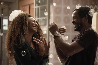 Ben (Samuel de Assis) e Sol (Sheron Menezzes), vai na fé<!-- NICAID(15506538) -->