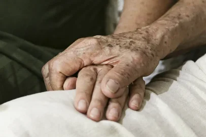 Anvisa aprova medicamento que pode retardar o Alzheimer