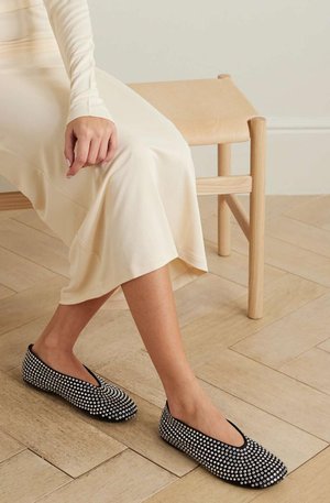 Net-a-porter e Khaite / Divulgação