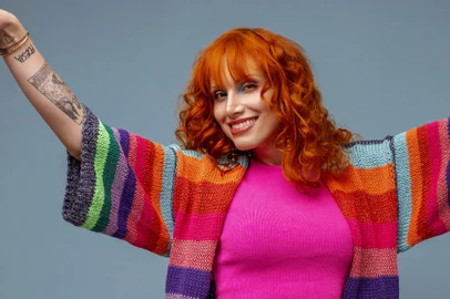 Elke Maravilha é inspiração para a nova coleção de knitwear da marca Rafaela TomazzoniO pré-lançamento da coleção Elke acontecerá no dia 01 de setembro, onde a designer receberá convidados na KNITboutique, em Caxias do Sul _ RS (Rua Plácido de Castro, 1063, sala 902).  O lançamento oficial será no dia 02 de setembro, no e-commerce da marca (www.rafaelatomazzoni.com.br) e nas mais de vinte multimarcas espalhadas pelos estados do RS, SC, PR, RJ, MG e PE. FICHA TÉCNICAEstilo: Rafaela TomazzoniProdução de Moda: Gabriela PessoliModelo: Pati RigonFotografia: Denise BoffBeleza: Buh Abel Costa / Tyra Lopez (LePa)<!-- NICAID(15190918) -->