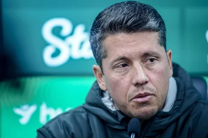 Apresentação do técnico Thiago Carpini no Alfredo Jaconi.<!-- NICAID(16095501) -->