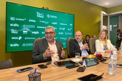 Prefeito de Porto Alegre Sebastião Melo, durante o Tá na Mesa da Federasul<!-- NICAID(16270822) -->