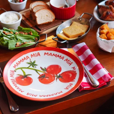 Mamma Mia e Tramontina produzem 40 mil pratos exclusivos para ação em três estados <!-- NICAID(16361101) -->