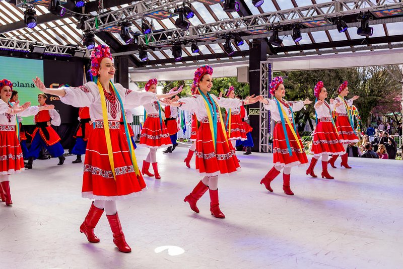 Grupo argentino Ballet Ucraniano Roksolana abre a programação de apresentações no Festival Internacional do Folclore, neste sábado (15), em Nova Petrópolis<!-- NICAID(15483817) -->