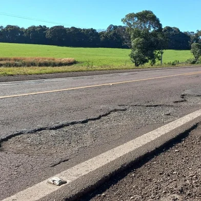 Motoristas reclamam das más condições de uma das principais rodovias da região Norte<!-- NICAID(15460324) -->