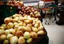 Puxada por alta nos alimentos, inflação sobe 0,28% em novembro no país