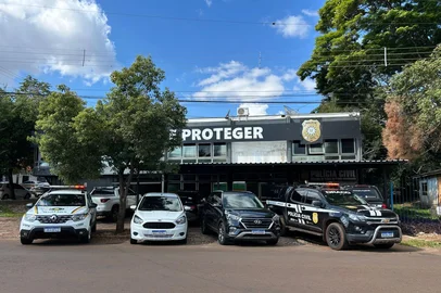 Passo-fundenses são presos ao tentar aplicar o golpe do bilhete premiado em São Luiz Gonzaga<!-- NICAID(16030973) -->