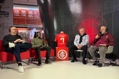 Luciano Périco, Tinga, Abel Braga e Zé Alberto Andrade