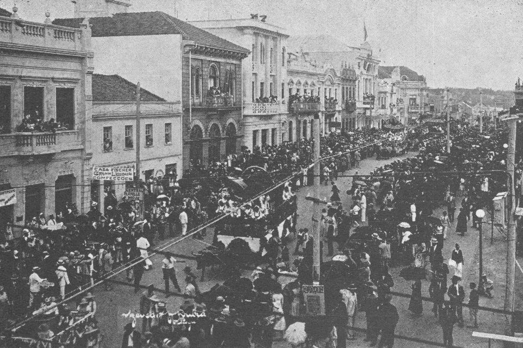 Em fotos de 1932, veja a primeira grande Festa da Uva de Caxias do Sul ...