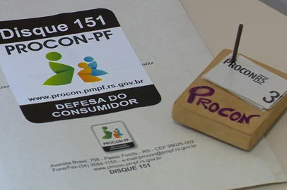 Reprodução / RBS TV Registros de empréstimos consignados não autorizados aumentam em Passo Fundo.Dados do Procon mostram elevação de cerca de 70%<!-- NICAID(15425946) -->