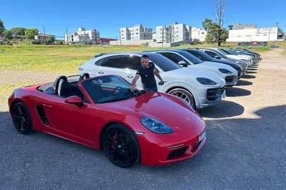 Carros de luxo são apreendidos em operação que apura golpe do consórcio em Passo Fundo<!-- NICAID(16180139) -->