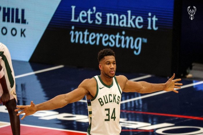 Divulgação / @Bucks