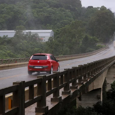 CAXIAS DO SUL, RS, BRASIL, 20/11/2024. Ponte Seca localizada no Km 74 da RS-122, em Caxias do Sul. A ponte está dentro do trecho concedido para concessionária Caminhos da Serra Gaúcha (CSG). (Bruno Todeschini/Agência RBS)Indexador: Bruno Todeschini<!-- NICAID(15917511) -->