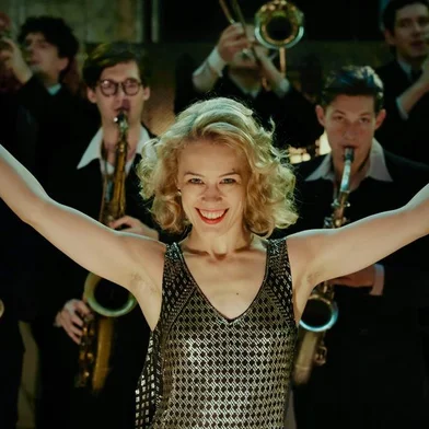 Drama alemão “Stella: Vítima e Culpada”, é a estreia da semana e longa Brasileiro “Virgínia e Adelaide”, retorna à programação da Sala de Cinema Ulysses GeremiaProgramação da semana traz estreia internacional e destaque nacional no Centro de Cultura Ordovás. A Secretaria Municipal da Cultura, por meio da Sala de Cinema Ulysses Geremia, traz a estreia do  filme “Stella: Vítima e Culpada”, além do retorno à programação de “Virginia e Adelaide”  e ainda permanece em cartaz  o longa “O Grande Golpe do Leste”. Com sessões de quinta a domingo<!-- NICAID(16062798) -->
