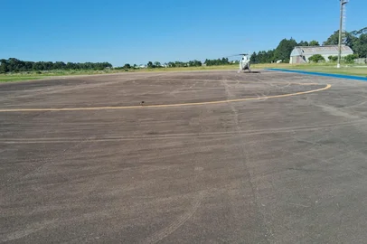 Aeroporto Rio Grande<!-- NICAID(16180454) -->