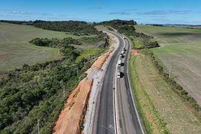 Obras de duplicação da BR-386 avançam entre Soledade e Fontoura Xavier<!-- NICAID(16040557) -->