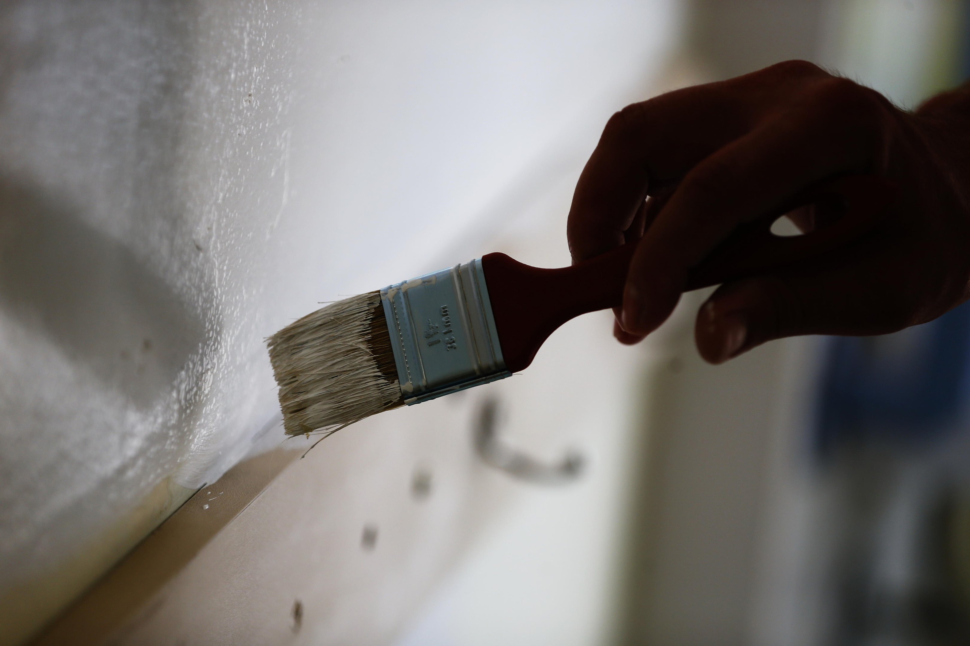 Procura por servi&ccedil;os de pintura, limpeza e organiza&ccedil;&atilde;o dispara em Passo Fundo no fim de ano