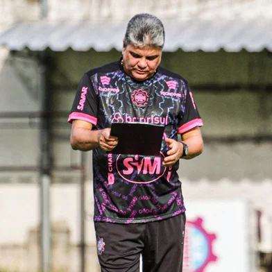 Marcelo Cabo, técnico do Caxias para a sequência de 2026<!-- NICAID(16225222) -->