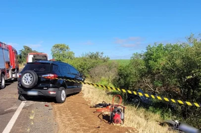 Três pessoas morrem em colisão na BR-290, na Fronteira Oeste<!-- NICAID(15951873) -->
