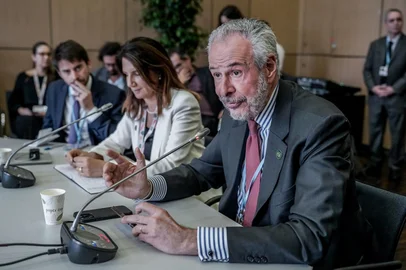 Presidente da COP30, embaixador André Corrêa do Lago e a diretora executiva da COP30, Ana Toni, durante reunião em julho, em Brasília<!-- NICAID(16099776) -->